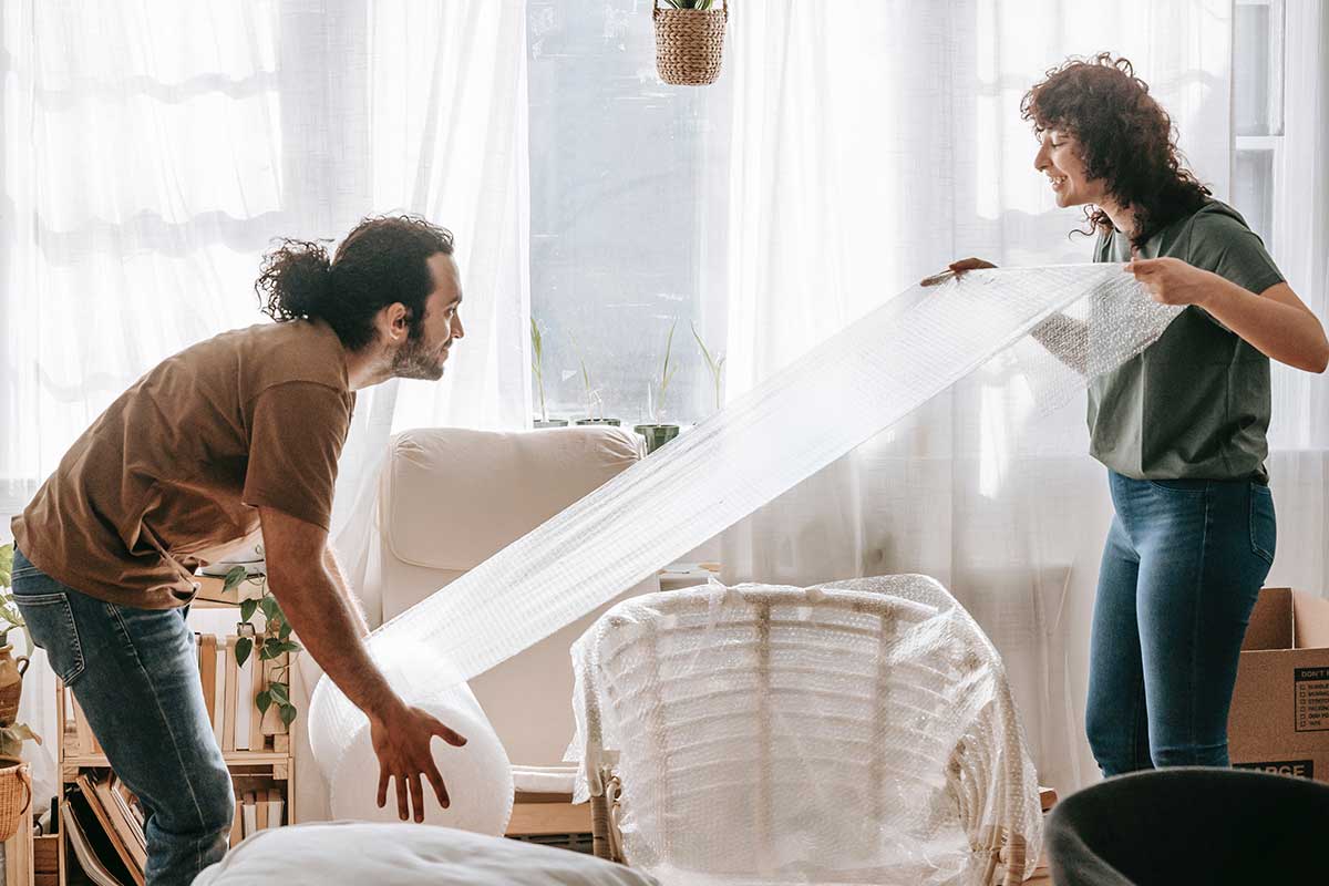 5 Ways to protect your furniture while moving - Tour Wizard